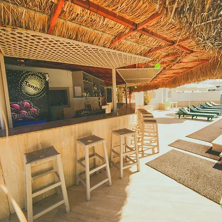 Hotel Pine Bay Boutique & Cakistes Restaurant